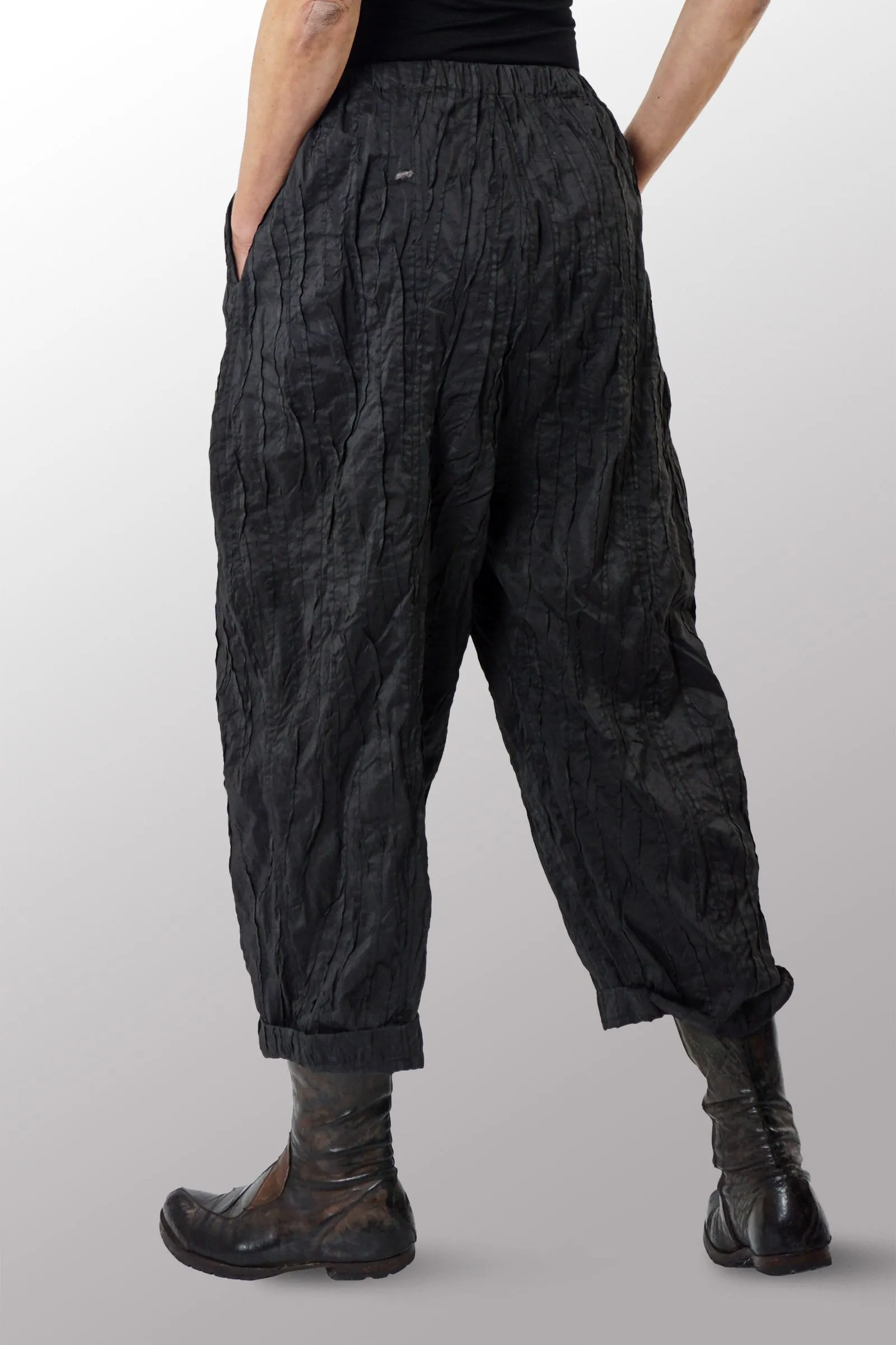 DYED COTTON SILK HEAVY VOILE RANDOM TUCK BARREL PANTS - dr1641-blk -