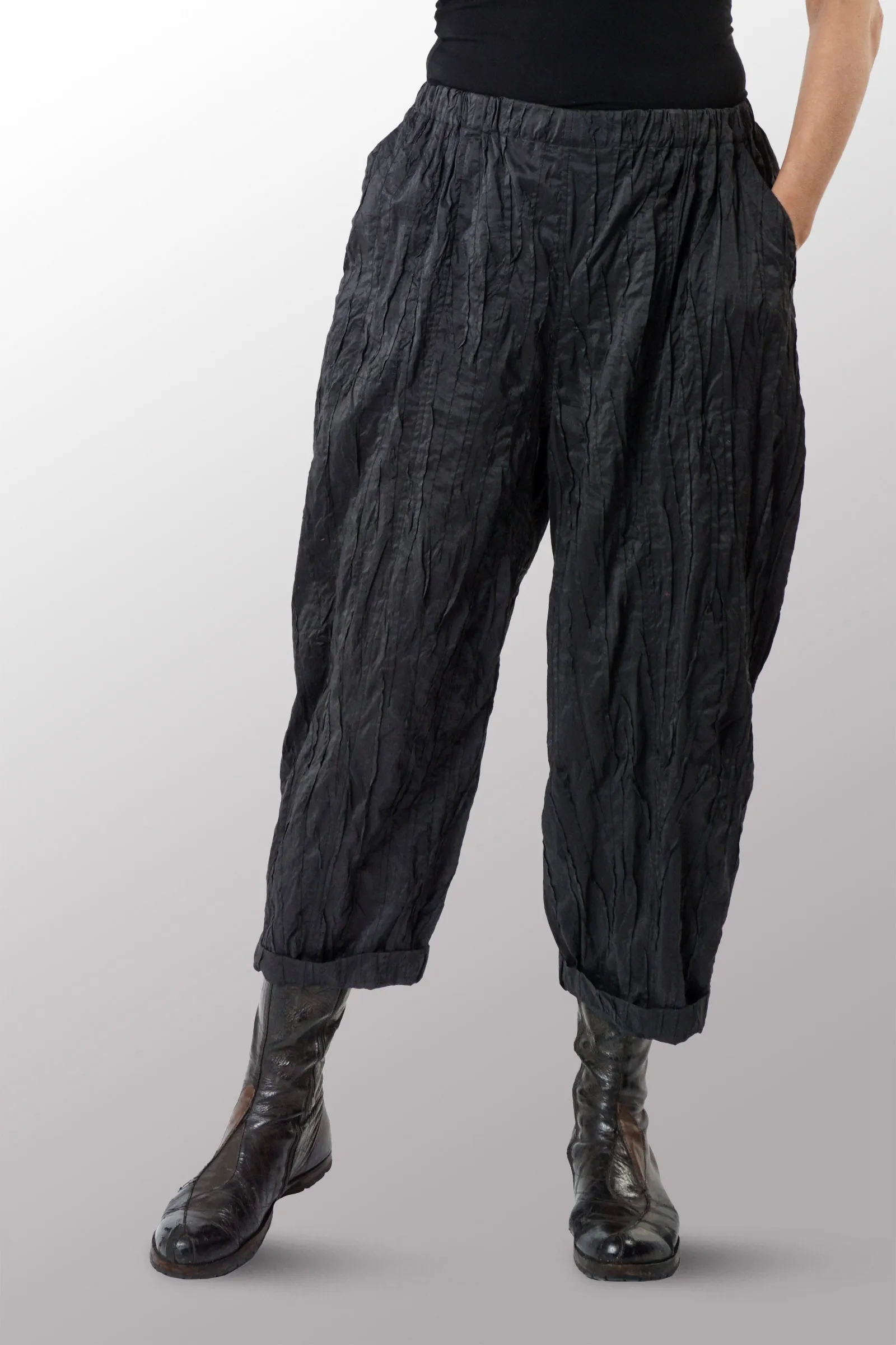 DYED COTTON SILK HEAVY VOILE RANDOM TUCK BARREL PANTS - dr1641-blk -