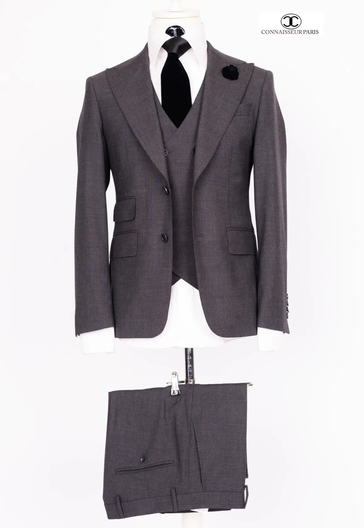 Zignone - Charcoal grey 3-piece slim fit suit with wide lapel and patch pockets and double breasted V vest